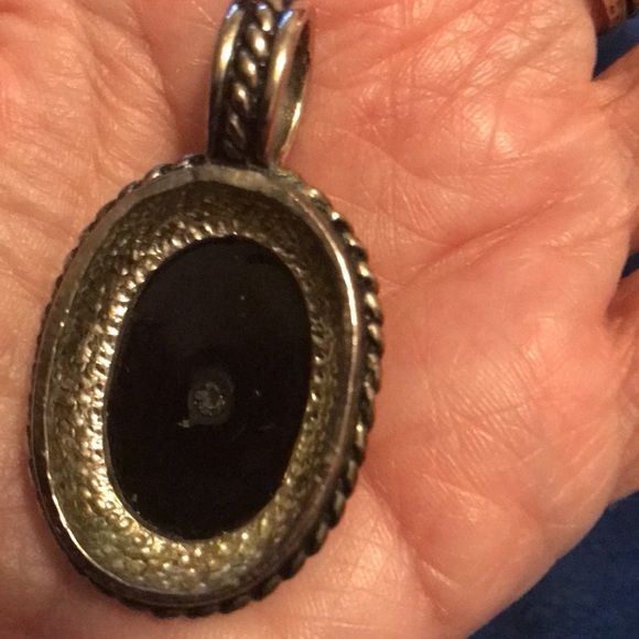 Sterling and onyx pendant. New old stock. - Picture 3 of 3